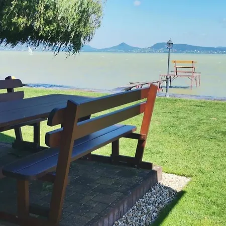 Fonyodi Vizpart Apartman, Beachfront *